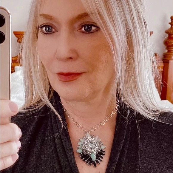 Upcycled statement floral necklace choker - Picture 2 of 5